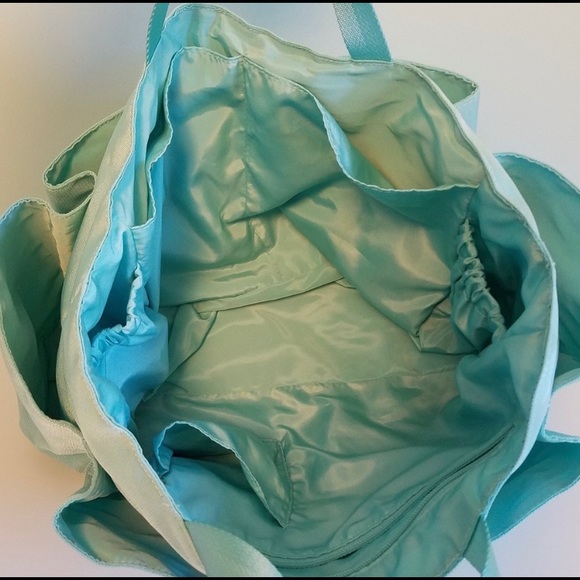 Lily Jade Diaper Bag - Picture 6 of 6